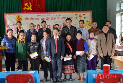 và đồng bào nghèo của huyện Con Cuông