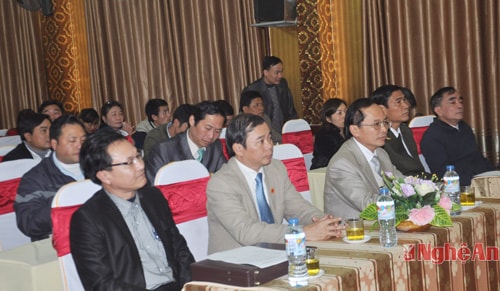 Các đại biểu dự hội nghị