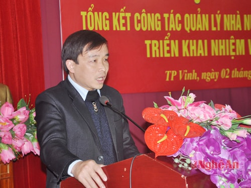 Ông Nguyễn Văn Thanh- Phó phòng Nội vụ huyện Quỳnh Lưu tham luận kinh nghiệm trong công tác quản lý nhà nước về tôn giáo trên địa bàn