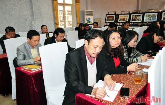 Cán bộ, đảng viên Báo Nghệ An lĩnh hội kết quả Đại hội XII của Đảng