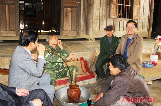 Vui mừng trước sự quan tâm kịp thời trong dịp Tết Nguyên đán cận kề, 
