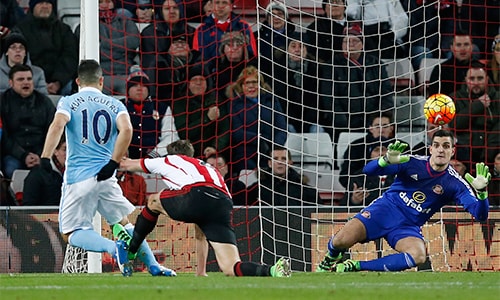 aguero-giup-man-city-thang-nhoc-giu-vi-tri-thu-nhi
