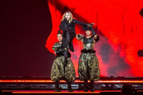 Rebel Heart là tour diễn vòng quanh thế giới thứ 10 trong sự nghiệp âm nhạc của Madonna. Nữ ca sĩ đã trình diễn liên tiếp 25 ca khúc cả cũ lẫn mới, từ Like a Virgin, La Isla Bonita, Take a Bow tới Bitch I'm Madonna, Holy Water, Devil Pray...