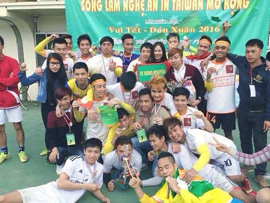 Đội bóng FC Hưng Nguyên vô địch trong giải “Sông Lam Nghệ An in Taiwan mở rộng” của Hội đồng hương Nghệ An, dịp Tết Bính Thân