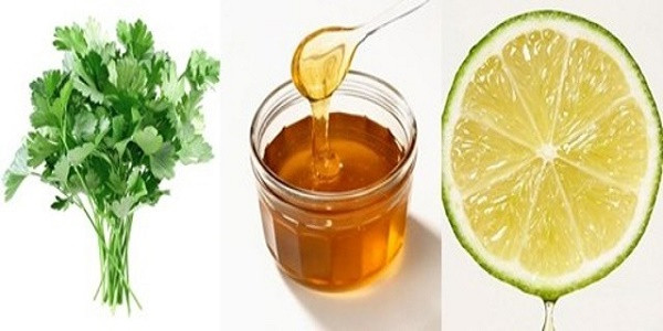  Nước chanh kết hợp với rau mùi, mật ong giúp thanh lọc cơ thể. Ảnh: yeah1