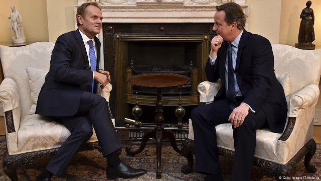 Các đàm phán giữa ông Tusk và ông Cameron sẽ tiếp tục diễn ra từ hôm nay.