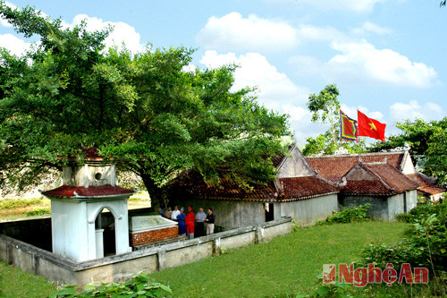 Đền Vua Mai.Ảnh: sỹ minh