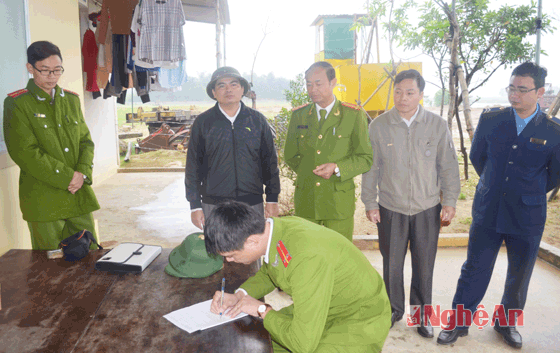 Một thực tế cho thấy, việc kiểm tra kiểm soát của các chính quyền địa phương cơ sở còn chưa nghiêm túc; thậm chí, có nơi còn dung túng với việc làm trái. Đã là quy định, cần phải nghiêm. Đề nghị cơ quan có thẩm quyền có chỉ đạo làm rõ.