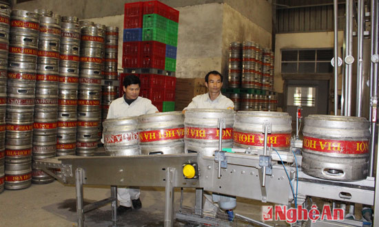 Sản xuất bia hơi Hà Nội ở nhà máy bia Hà Nội - Nghệ An