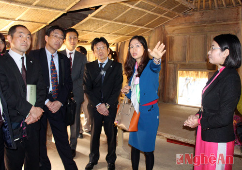 Đoàn công tác tỉnh Gifu, Nhật Bản thăm quê nội Chủ tịch Hồ Chí Minh.