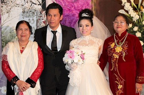 le-quyen-toi-da-bat-khoc-khi-sinh-con-vi-thuong-me-1
