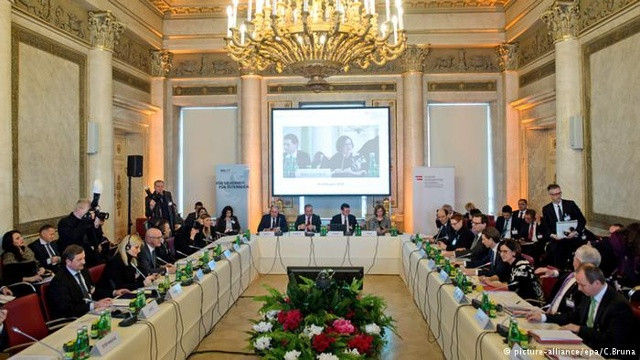 Hội nghị giữa các quốc gia nằm dọc tuyến đường Balkan diễn ra tại Vienna, Áo hôm 24/2. Ảnh: epa.