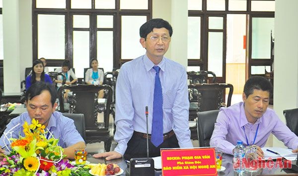 Ông Phạm Gia Vân - Phó Giám đốc BHXH tỉnh.