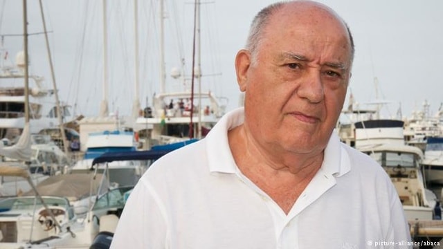 Amancio Ortega  Người đàn ông Tây Ban Nha đã 79 tuổi này là người sáng lập nhãn hàng thời trang bán lẻ Zara năm 1975. Tài sản ròng của ông được ước tính vào khoảng 68,2 tỷ USD. Là một người hết sức thận trọng, Ortega mới chỉ trả lời phỏng vấn ký giả 3 lần. Ông rất giỏi cưỡi ngựa và thường chỉ mặc 1 kiểu dáng trang phục khi đi làm: áo khoác xanh, sơ mi trắng và quần dài màu xám - mà chẳng có thứ nào là sản phẩm của Zara.