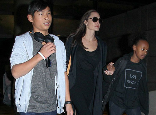 pax-thien-chung-chac-ben-angelina-jolie-1