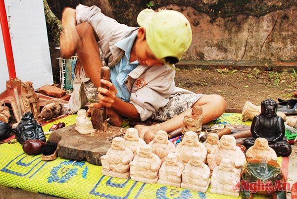 Nghề khắc tượng gỗ ở Đô Lương