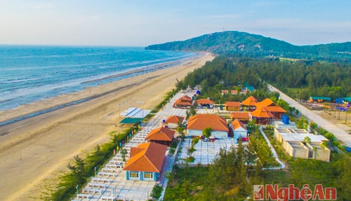 Khu du lịch biển Quỳnh Resort(xã Quỳnh Nghĩa) nhìn từ trên cao. Ảnh Sỹ Minh