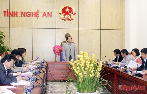 Quang cảnh cuộc họp.