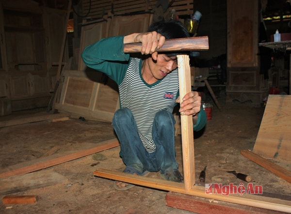 Hiện nay Nguyễn Nguyên Cường là thợ mộc lành nghề