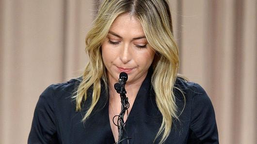 Maria Sharapova tại buổi họp báo hôm 7/3. Ảnh: CNBC.