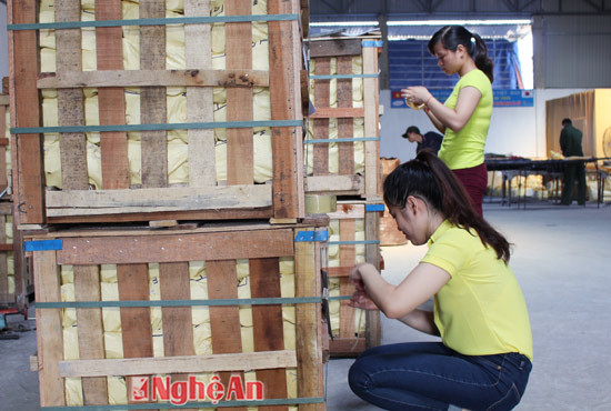 Sản xuất kinh kiện thang máy xuất khẩu ở khu công nghiệp nhỏ Nghi Phú