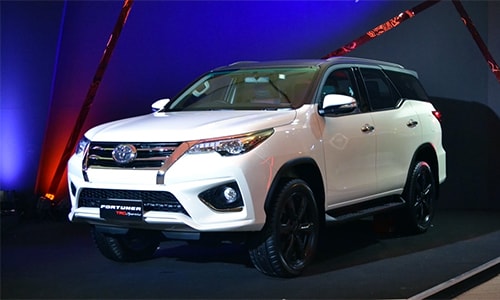 Toyota Fortuner 2016 TRD Sportivo giá từ 4