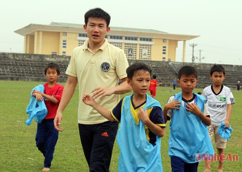 Những thí sinh đầu tiên lọt qua vòng sơ tuyển.