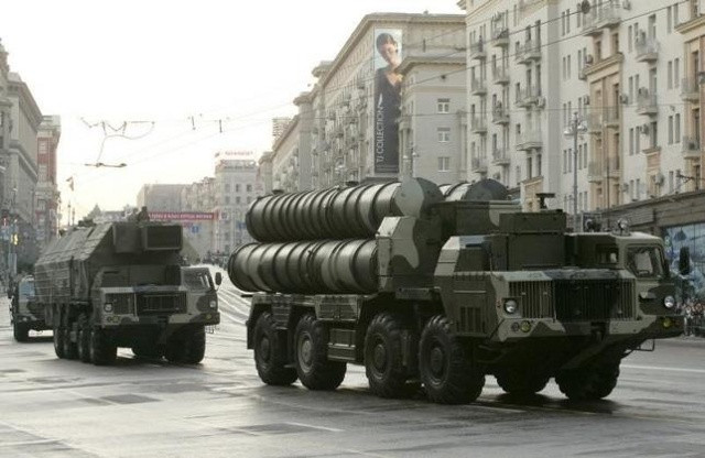 Hệ thống tên lửa S-300 của Nga. Ảnh: Reuters. 