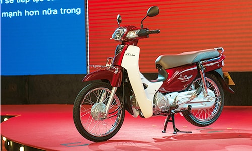 honda-viet-nam-gioi-thieu-super-dream-ban-20-nam