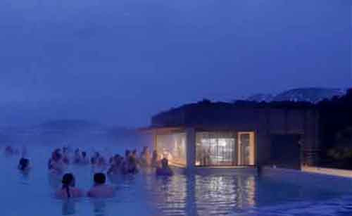 Xếp vị trí thứ 3 là Iceland. Blue Lagoon là khu spa địa nhiệt nổi tiếng nhất của đất nước. Suối nước nóng hoặc hồ bơi nhiệt nước nóng là đặc trưng của quốc gia này.