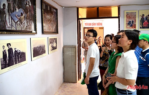 Nhà tù Phú Quốc là trường học cách mạng của thanh niên Việt Nam. Tham qua khu di tích nhà tù để tận mắt chứng kiến những hiện vật để lại, thấy rõ hơn lòng yêu nước của người dân, hiểu hơn về lịch sử của dân tộc Việt Nam.
