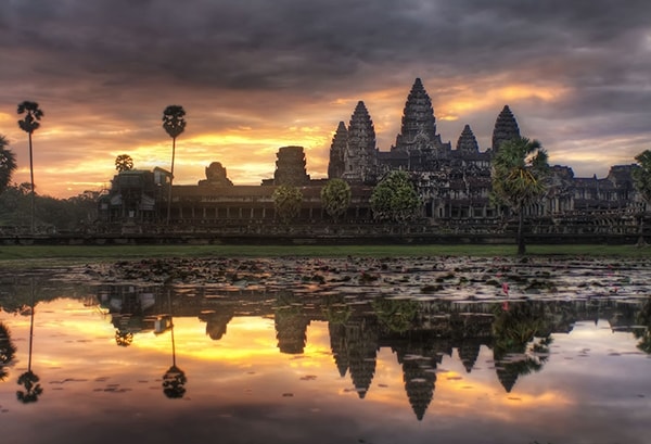 Angkor Wat cổ kính và mộng mơ trong ống kính nhiếp ảnh gia.