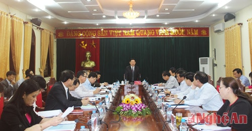 Toàn cảnh phiên họp. 