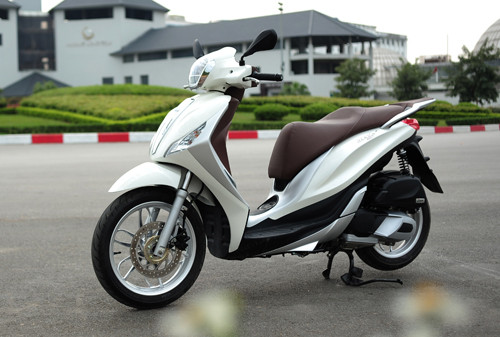 piaggio-medley-canh-tranh-sh125i-bang-gi-tai-viet-nam