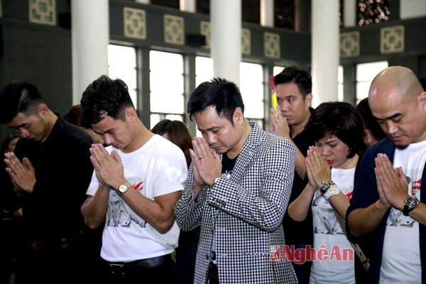 Nghệ sỹ hài Xuân Bắc, Tự Long cùng nhiều nghệ sỹ