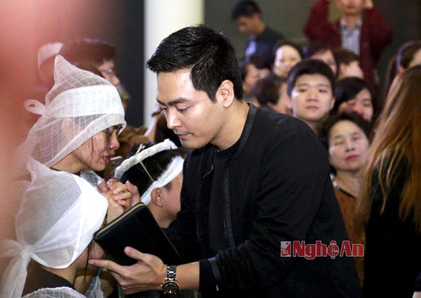 MC Phan Anh chia sẻ nỗi đau và động viên với gia quyến Trần Lập