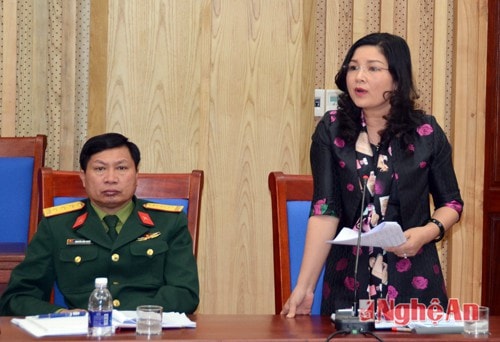 (Baonghean.vn) – Sáng 24/3, UBND tỉnh tổ chức cuộc họp triển khai công tác tổ chức Hội khỏe Phù Đổng toàn quốc lần thứ IX năm 2016 tại Nghệ An.  Đồng chí Lê Minh Thông, Ủy viên Ban Thường vụ Tỉnh ủy, Phó Chủ tịch UBND tỉnh chủ trì cuộc họp; tham dự có đại diện các sở, ban, ngành và địa phương liên quan.  Hội khỏe Phù Đổng toàn quốc lần thứ IX năm 2016 được tổ chức tại 2 tỉnh Nghệ An và Thanh Hóa, dự kiến từ ngày 01-10/8/2016 (Lễ khai mạc và bế mạc diễn ra ở Nghệ An). Hội khỏe có sự tham gia của 63 tỉnh, thành phố trực thuộc Trung ương, với khoảng 10.000 người về dự, trong đó có khoảng 3.000-4.000 vận động viên sẽ thi đấu 15 môn ( có 8 môn sẽ được tổ chức ở Nghệ An). Để Hội khỏe diễn ra thành công, UBND tỉnh Nghệ An ban hành Kế hoạch tổ chức Hội khỏe Phù Đổng toàn quốc lần thứ IX – 2016 tại tỉnh Nghệ An; Nghệ An cũng đã thành lập Ban tổ chức Hội khỏe tại tỉnh Nghệ An và 5 tiểu ban giúp việc; thành lập đoàn vận động viên tham gia tập luyện và thi đấu tại Hội khỏe Phù Đổng khu vực, toàn quốc. Bên cạnh đó, Nghệ An đang tập trung nâng cấp, cải tạo một số công trình hiện có dự kiến tổ chức và thi đấu các môn, như: Xây mới Nhà đa năng Trường THPT Lê Viết Thuật; nâng cấp và sửa chữa Nhà thi đấu TDTT Đại học Vinh, Nhà đa năng trường THPT chuyên Phan Bội Châu, Nhà thi đấu TDTT tỉnh, Sân vận động tỉnh…Ngoài ra là công tác chỉnh tr