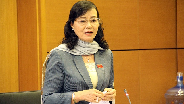 Đại biểu Nguyễn Thị Quyết Tâm(Đoàn Đại biểu Tp Hồ Chí Minh) phát biểu
