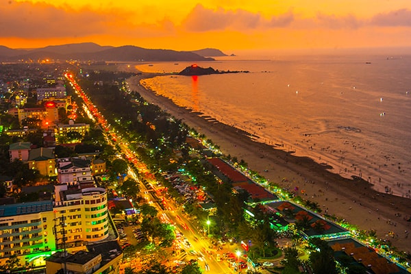 Cửa Lò về đêm.jpg