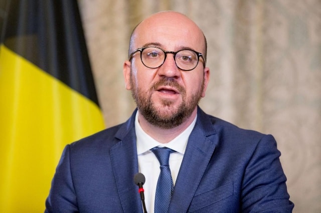 Thủ tướng Bỉ Charles Michel phát biểu tại phủ Thủ tướng ở Brussels hôm 25/3. Ảnh: AP.