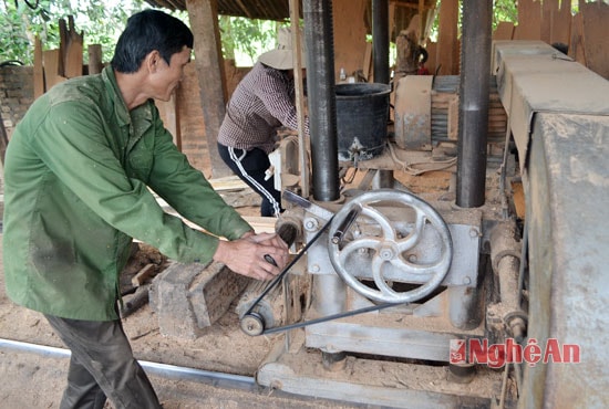 Đa số các hộ làm nghề đều đầu tư hê thống máy sản xuất hiện đại 