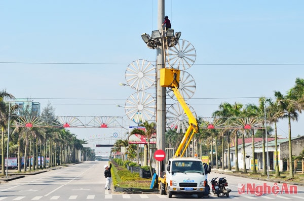 Chỉnh trang đô ​thị chuẩn bị mùa du lịch 2016 (Thị Xã Cửa Lò)