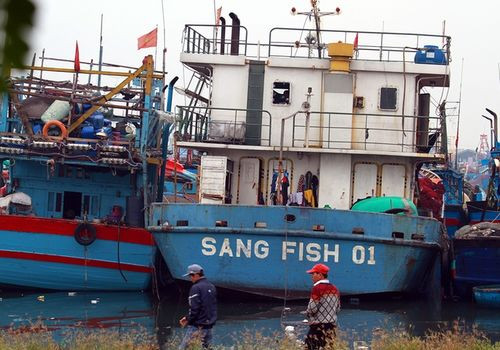 Mới đây, Anh Lê Văn Sang (34 tuổi, trú quận Hải Châu, Đà Nẵng) đồng sở hữu con tàu vỏ thép mang tên Sang Fish 01 mới đây quyết định trả tàu lại cho Công ty TNHH MTV Đóng tàu Nha Trang (Khánh Hòa).
