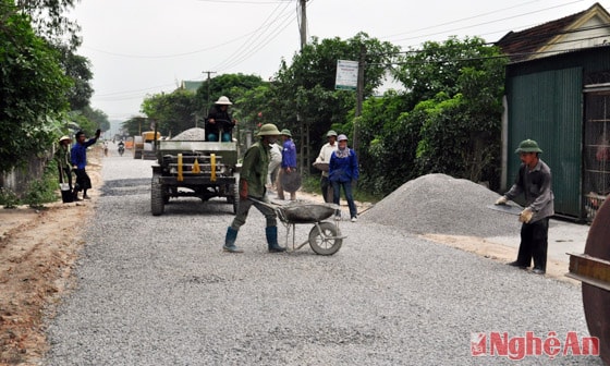 Đầu tư phát triển hạ tầng là một trong những ưu tiên của huyện Nghi Lôc nhằm thúc đẩy kinh tế phát triển 
