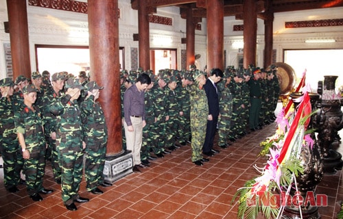 Trước anh 