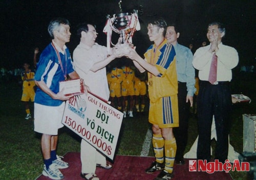 Tiền vệ Hà Mai Giang