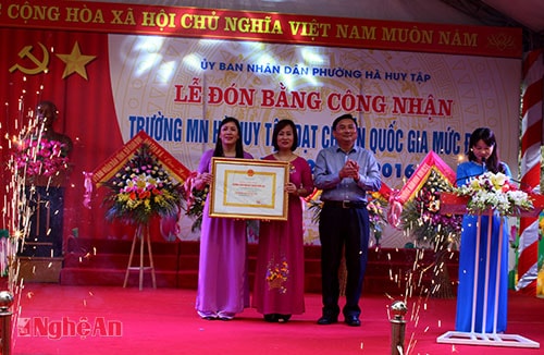 Với những thành tích đạt được, năm học 2015 – 2016, Trường Mầm non Hà Huy Tập vinh dự được công nhận trường đạt chuẩn Quốc gia mức độ 2.