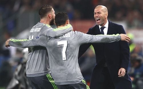 Chiến thắng nằm trong tầm tay thầy trò HLV Zidane.