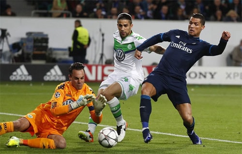 quat-nga-real-wolfsburg-dat-mot-chan-vao-ban-ket-champions-league-1