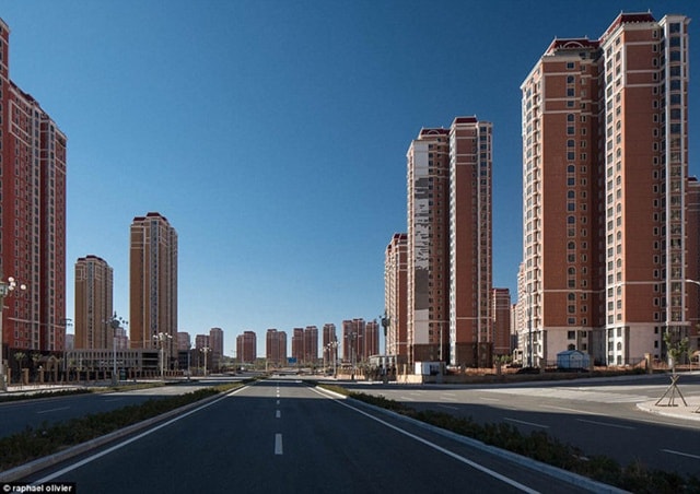 Thành phố Ordos có diện tích hơn 350km2, rộng hơn Las Vegas của Mỹ.